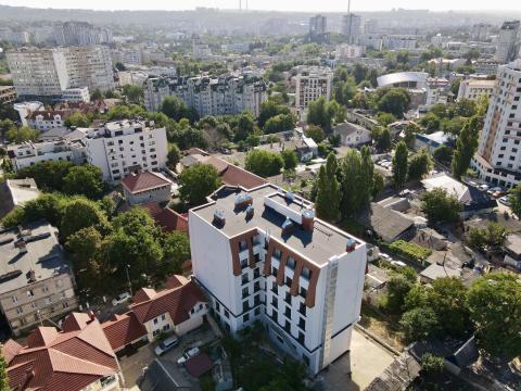 Milanin: Colina Pușkin: 4