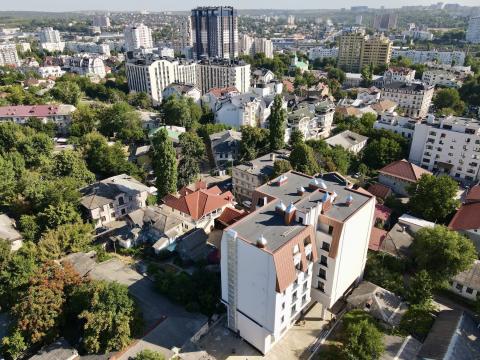 Milanin: Colina Pușkin: 5