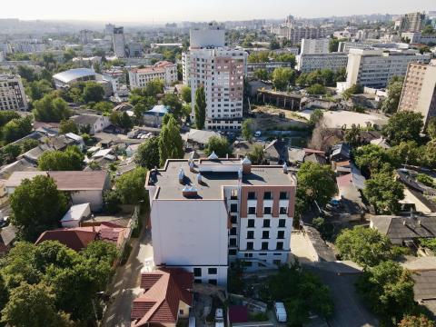 Milanin: Colina Pușkin: 6