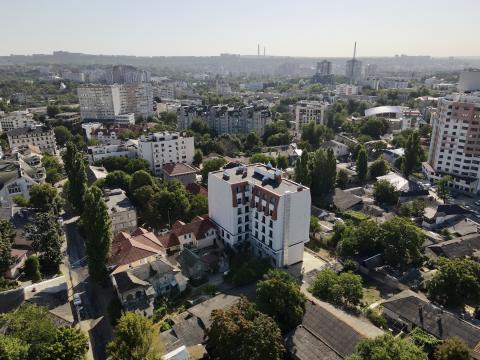 Milanin: Colina Pușkin: 7