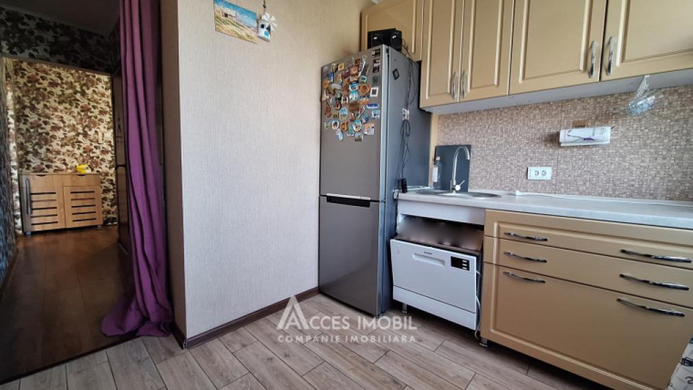 Botanica, bd. Dacia, 1 cameră! Euroreparație! De mijloc!: 3