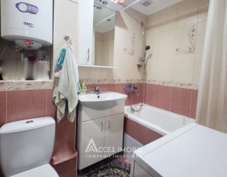 Rascani, Florilor street, 2 room. Euro repair! Middle position!: 7