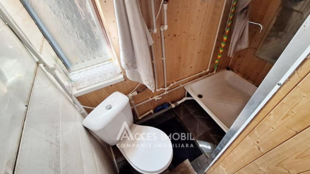 Бубуечь, ул. Ливезилор, комнатa. Середина дома!: 3