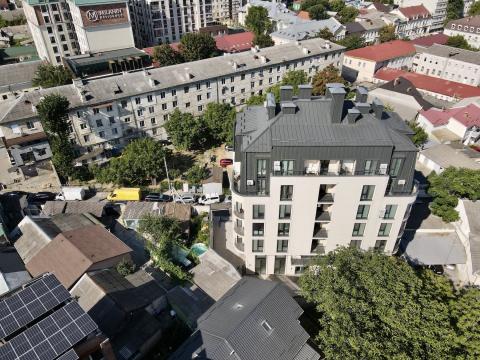 Estate Invest Company: Estate Club House: 3