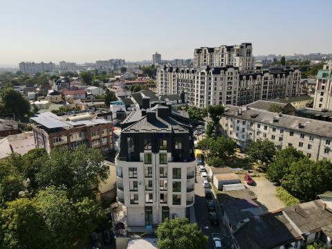 Estate Invest Company: Estate Club House: 4