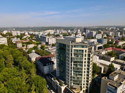 Summa: Crown Plaza Park: 6