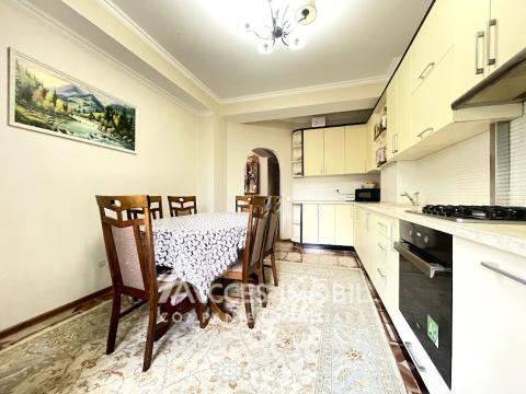 Kirsan! Centru, str. I. C. Suruceanu, 2 camere + living! Euroreparație!: 10