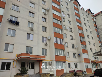 Penthouse în 2 niveluri! Centru, str. Ion Inculeț, 4 camere + living. Variantă albă!