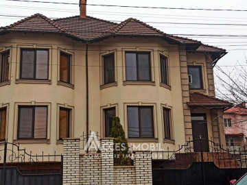 3 floors Duplex! Buiucani, Balcani street, 320m2 + 4 aries! Euro repair!