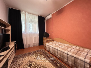 Botanica, Bacioii Noi street, 2 rooms. Middle position!