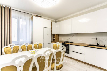 Buiucani, I. L. Caragiale street, 1 room + living! Euro Repair!