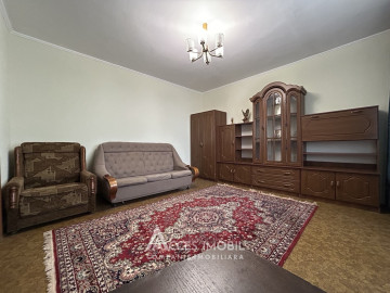 Ciocana, Mircea Cel Batran avenue, 2 rooms. Middle position!